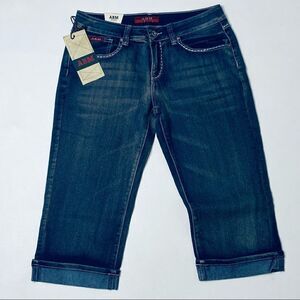 ABM | NWT Denim Jean Capri’s